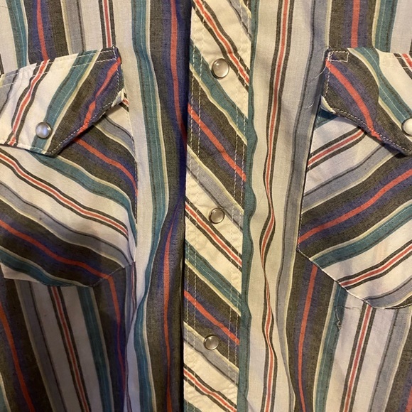 Vintage Wrangler Western Wear Shirt Pearl snaps - Picture 4 of 5